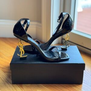 YSL Saint Laurent Paris Faux Black/Gold Heels